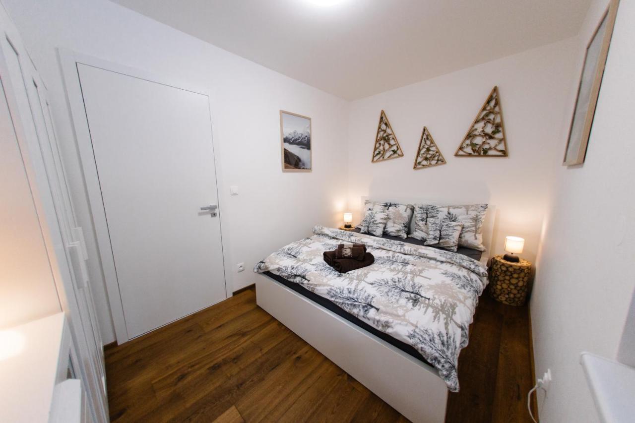 90 M2 Horsky Apartman V Centru Harrachova Luaran gambar